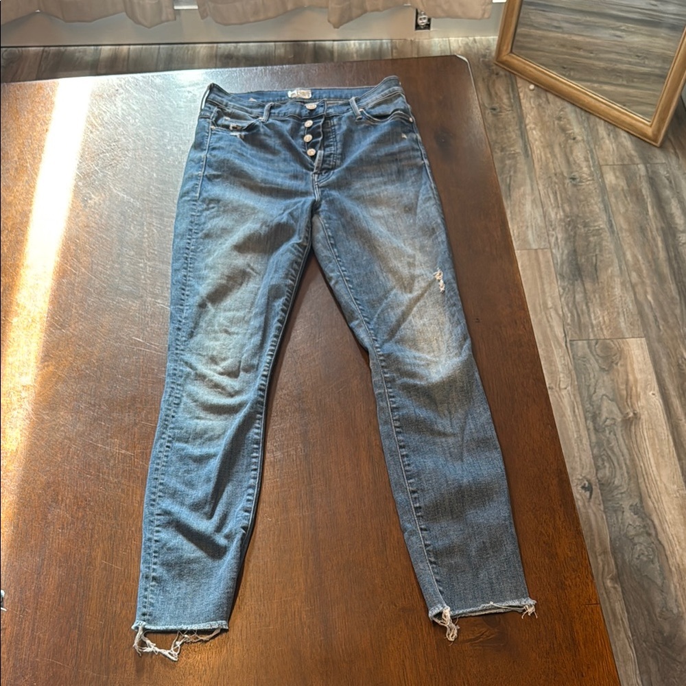 MOTHER Blue Skinny Jeans with Frayed Hem